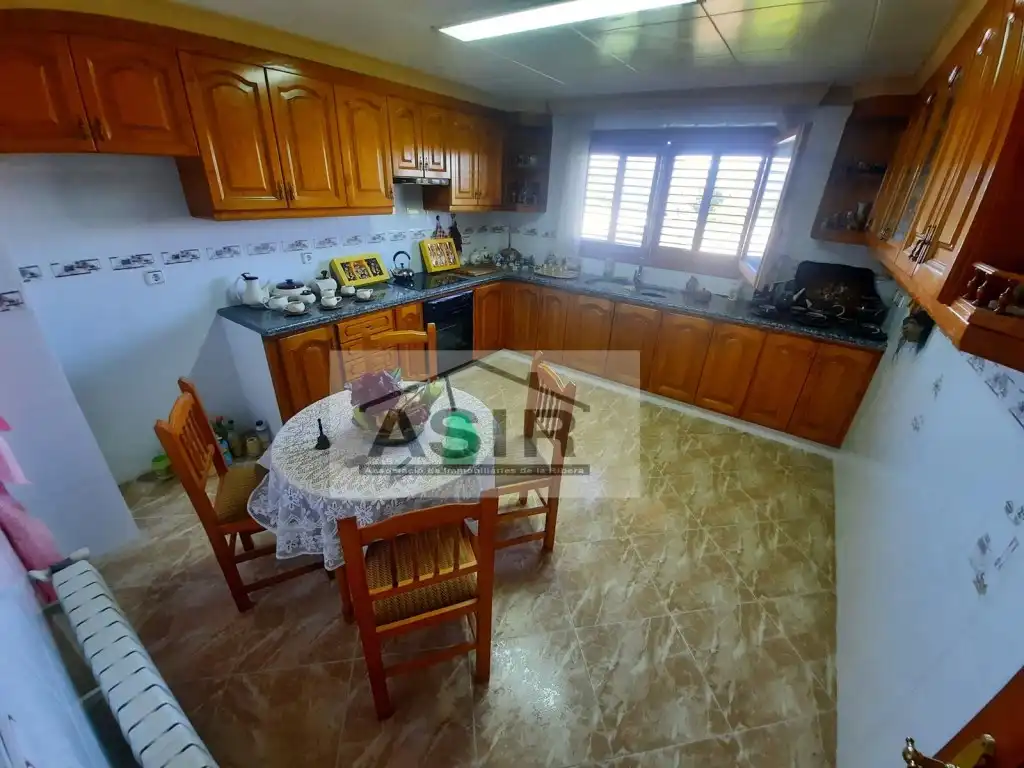 Cuina de Casa o xalet en venda en Albalat de la Ribera amb Aire condicionat, Calefacció i Jardí privat