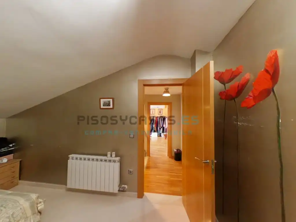 Houses for sale in San Mateo de Gállego  with Air Conditioner, Private garden and Terrace