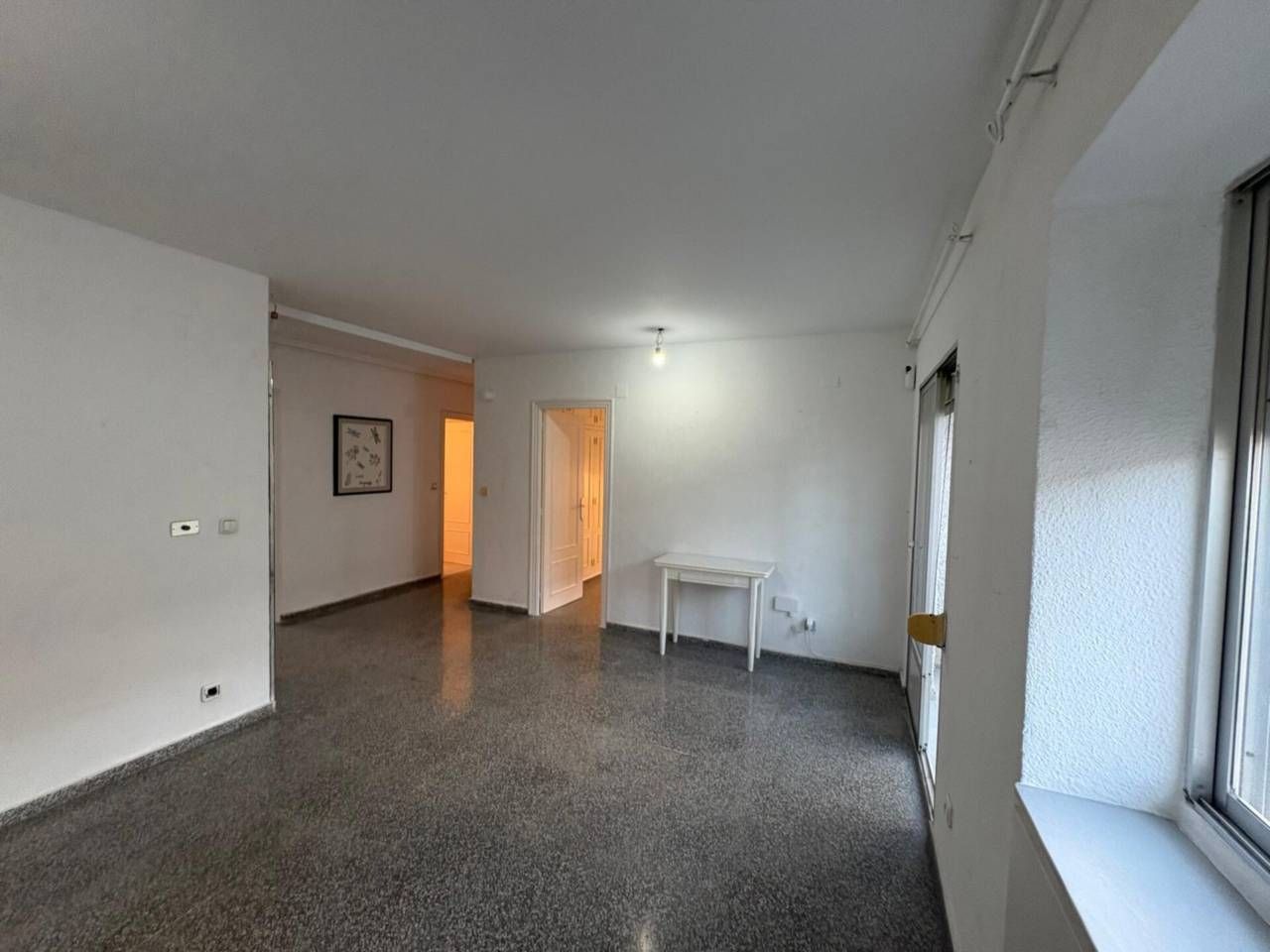 Vista exterior de Pis en venda en Alicante / Alacant amb Balcó