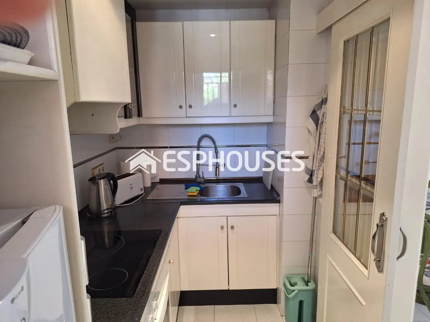 Cocina de Apartamento en venta en Guardamar del Segura con Aire acondicionado, Calefacción y Trastero