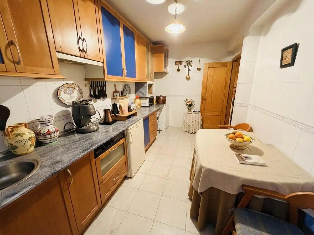 Küche von Wohnung zum Verkauf in Cobeja mit Klimaanlage, Heizung und Terrasse
