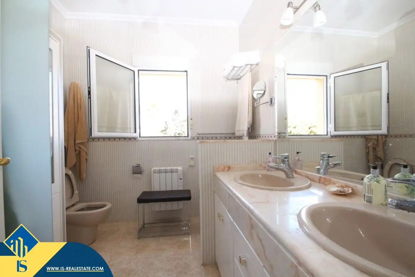 Baño de Casa o chalet de alquiler en Orihuela con Aire acondicionado, Jardín privado y Terraza