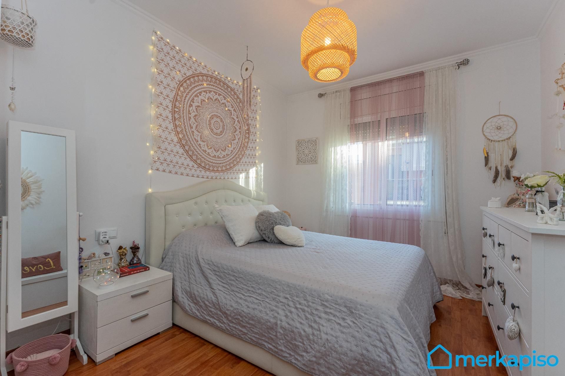 Bedroom of Flat for sale in Gavà  with Parquet flooring