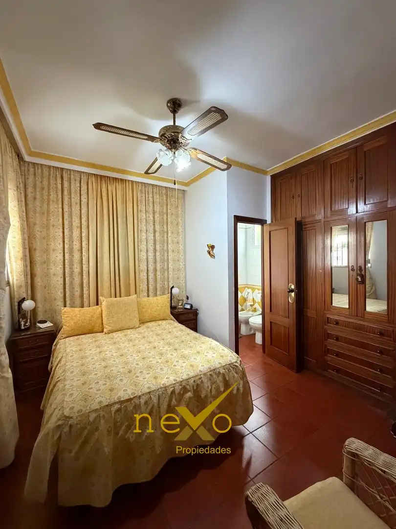 Habitación de Casa o chalet en venta en Carmona con Aire acondicionado, Jardín privado y Terraza