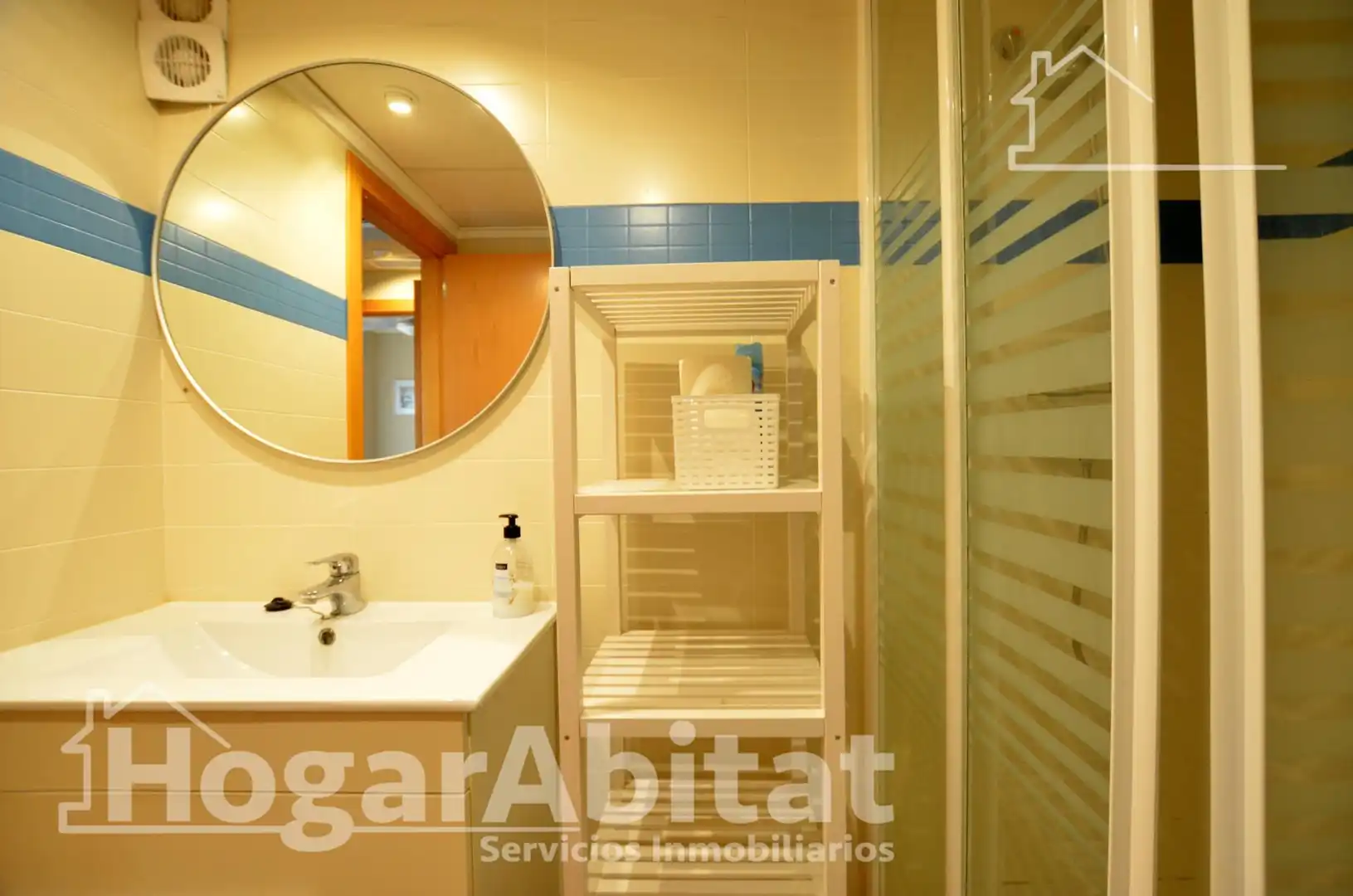 Bathroom of Flat for sale in Daimús  with Air Conditioner, Terrace and Balcony