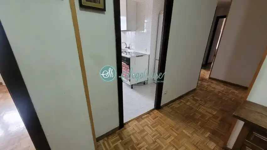 Piso en venta en Segovia con Calefacción, Parquet y Terraza
