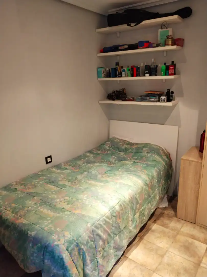 Habitación de Piso en venta en Irura con Calefacción y Amueblado