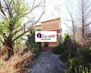 Vista exterior de Casa o xalet en venda en Colmenar de Oreja amb Terrassa