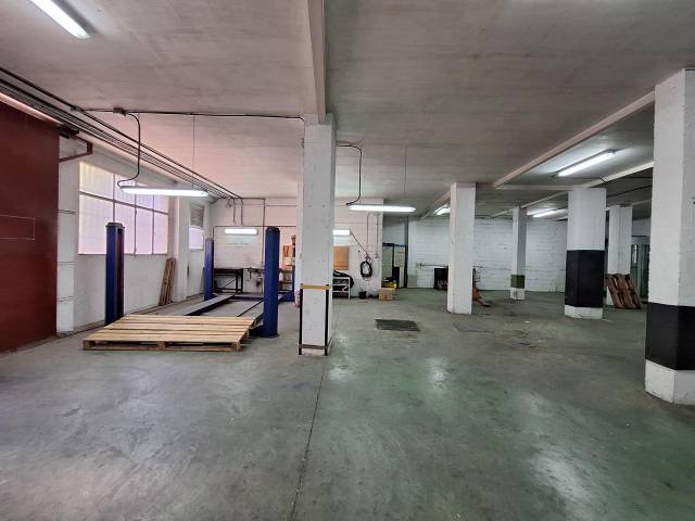 Local comercial en Alquiler en Doctor Fleming en Centro Urbano