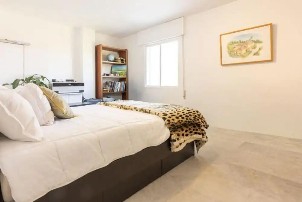 Schlafzimmer von Dachboden zum Verkauf in Atalaya mit Terrasse, Schwimmbad und Alarm