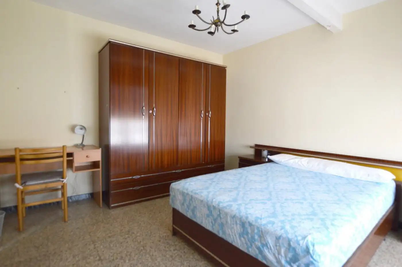 Habitación de Piso de alquiler en Tarragona con Terraza y Amueblado