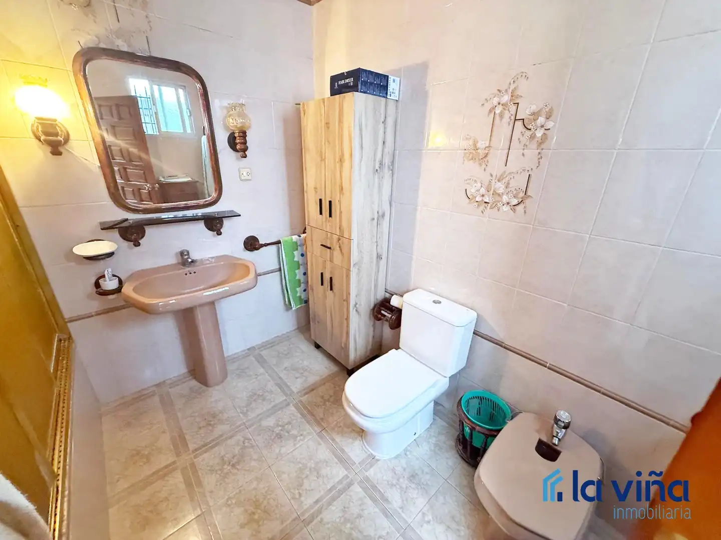 Bathroom of Houses for sale in Mollina  with Air Conditioner, Heating and Furnished