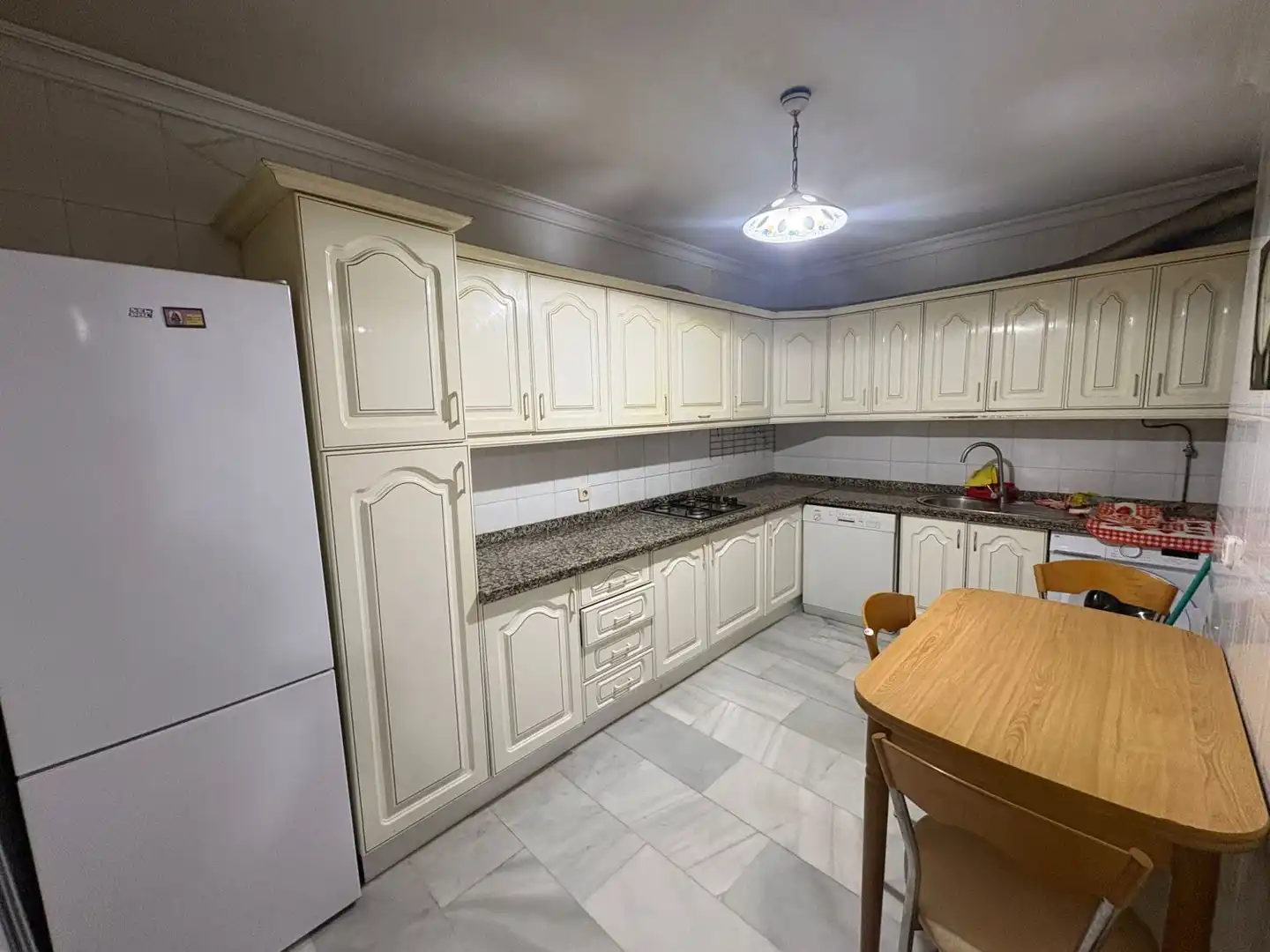 Flat with lift to rent in Reina Victoria - Matadero, imagen 3
