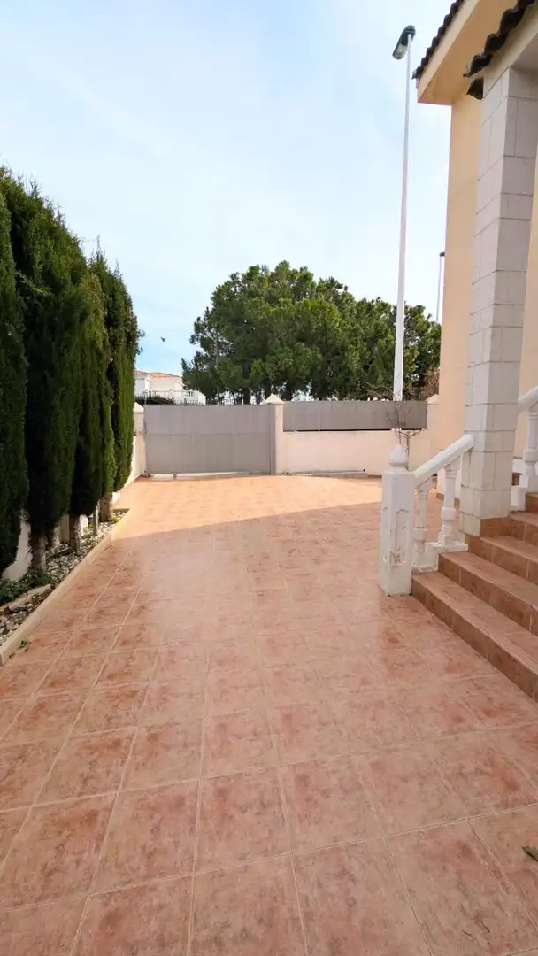 Jardí de Casa o xalet en venda en Elche / Elx amb Aire condicionat, Calefacció i Jardí privat