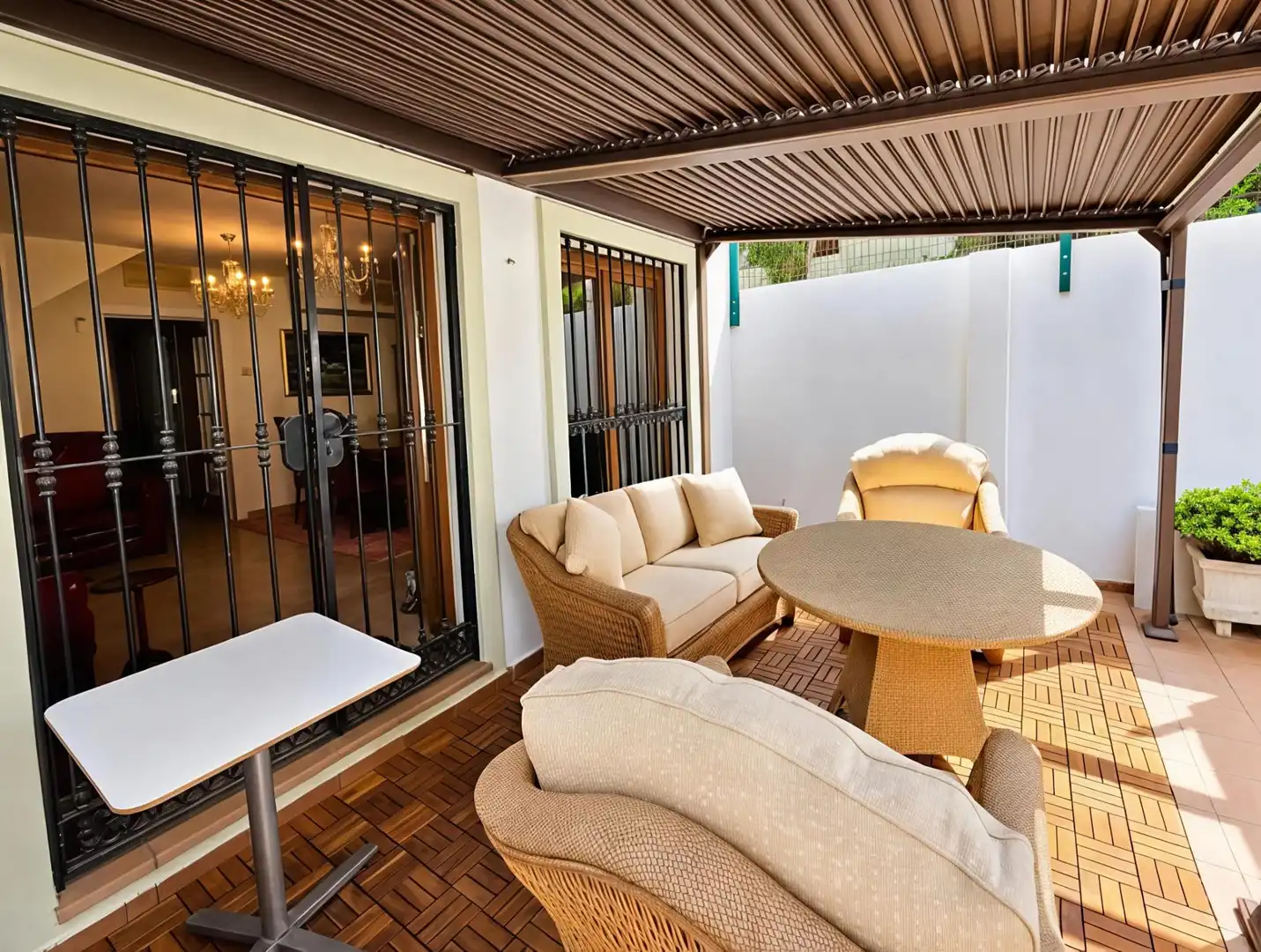 Terraza de Casa adosada en venta en Manilva