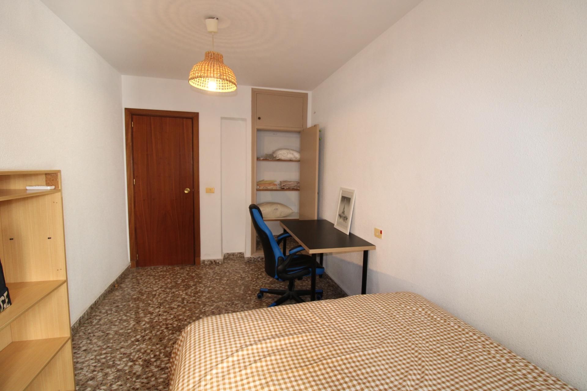 Flat to share in Calle MADRE DIOS  , La Catedral, Centro