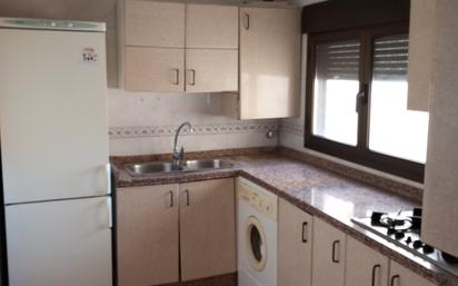 Cuina de Casa o xalet en venda en Baza amb Calefacció
