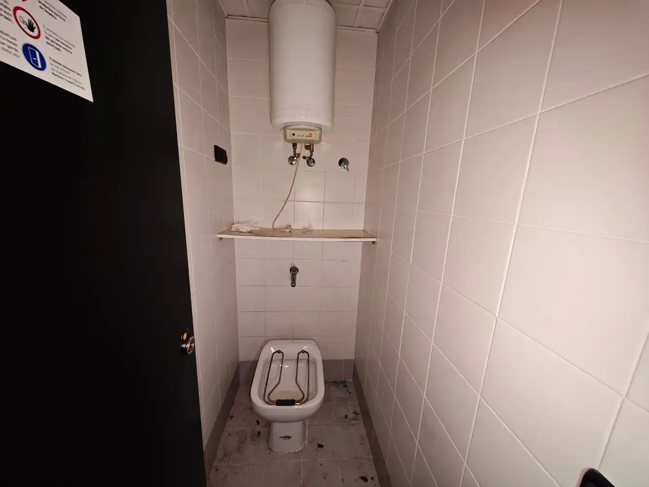 Baño de Local en venta en Alicante / Alacant con Aire acondicionado