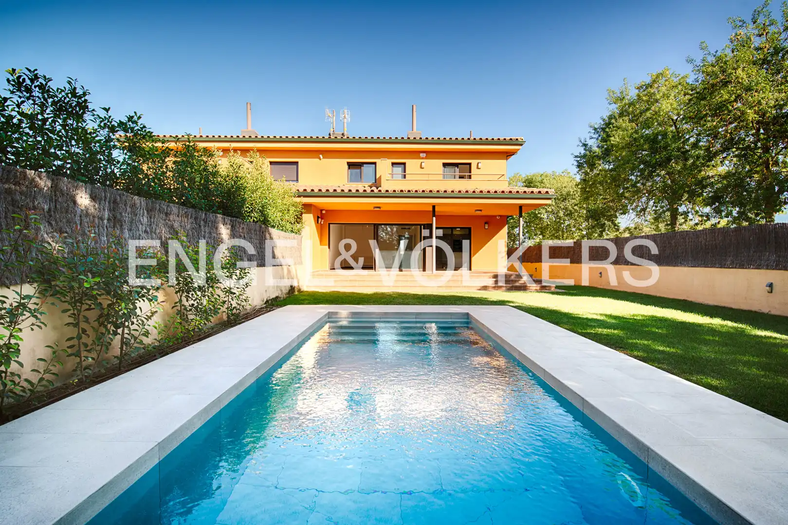 Casa pareada con terraza en venta en Calle Sense Nom G 28B