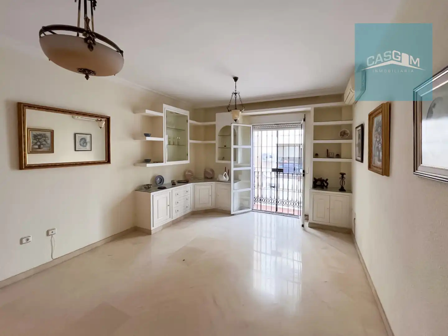 Sala de estar de Piso en venta en Huelva con Aire acondicionado y Balcón