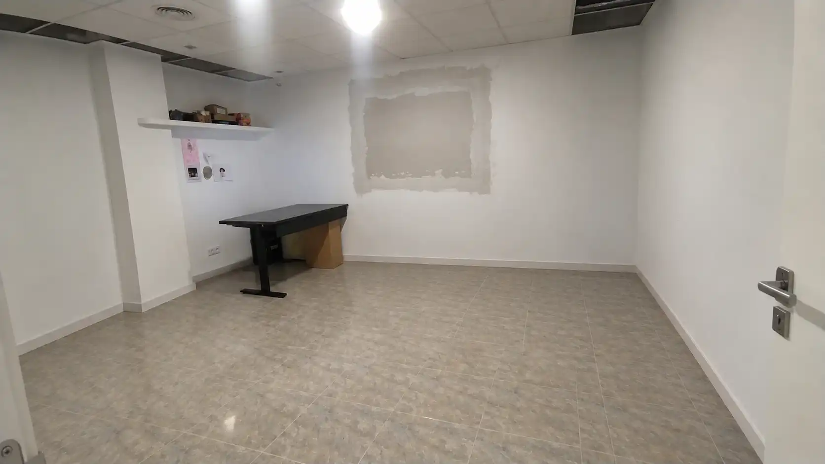 Local comercial de lloguer a Plaza Xúquer, imagen 3