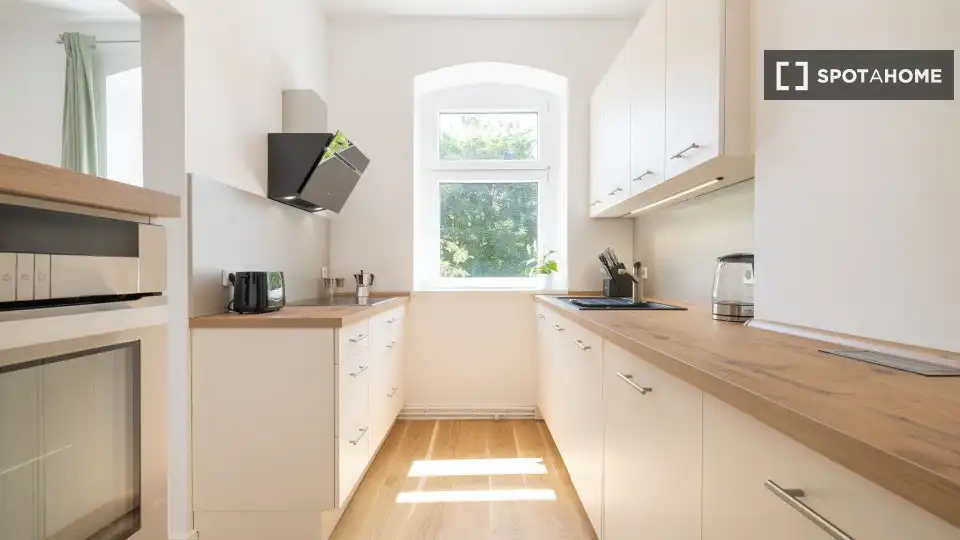 Cuina de Apartament per a compartir en Collado de la Vera amb Aire condicionat, Calefacció i Terrassa