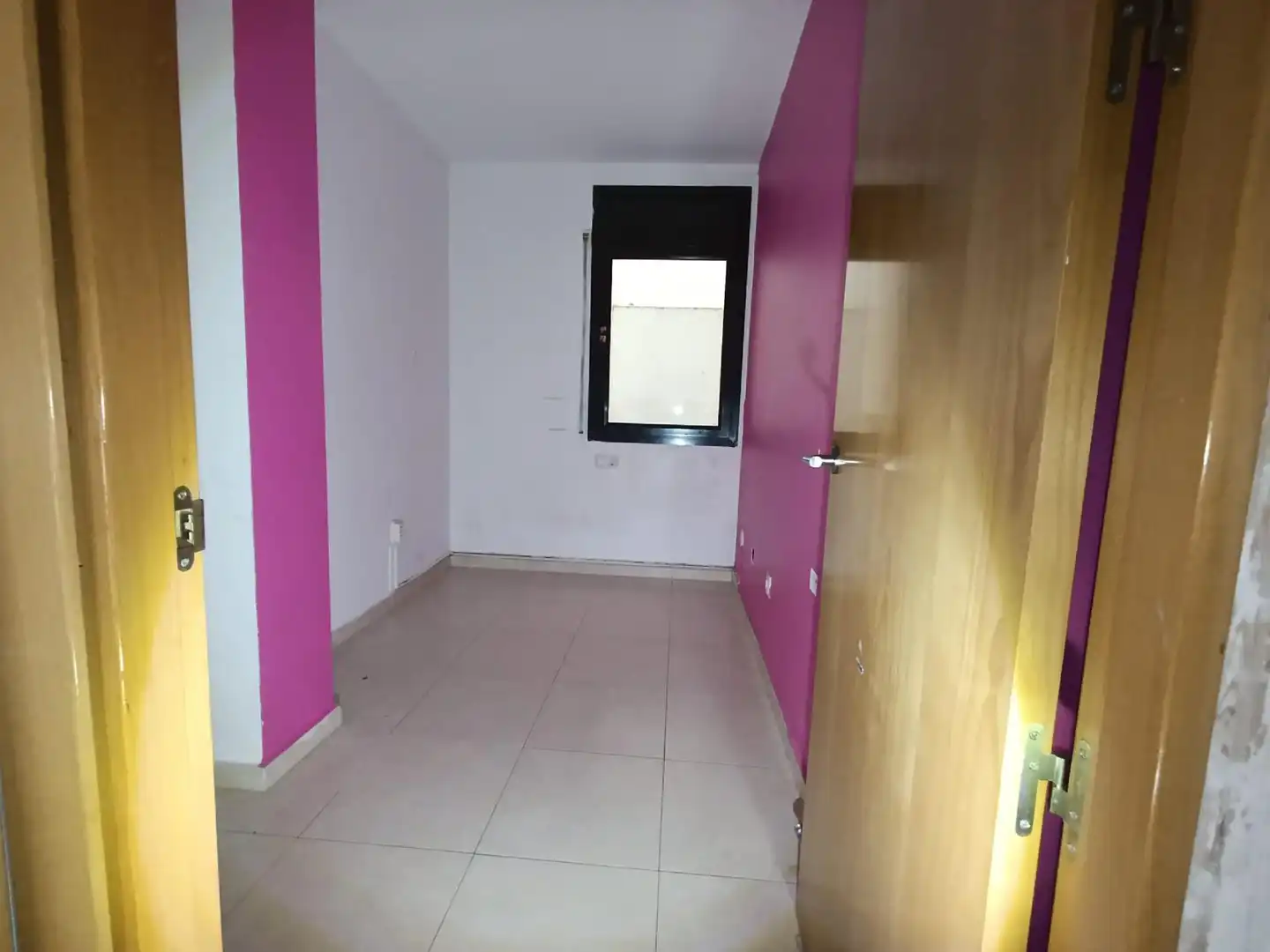 Dormitori de Apartament en venda en Figueres amb Terrassa