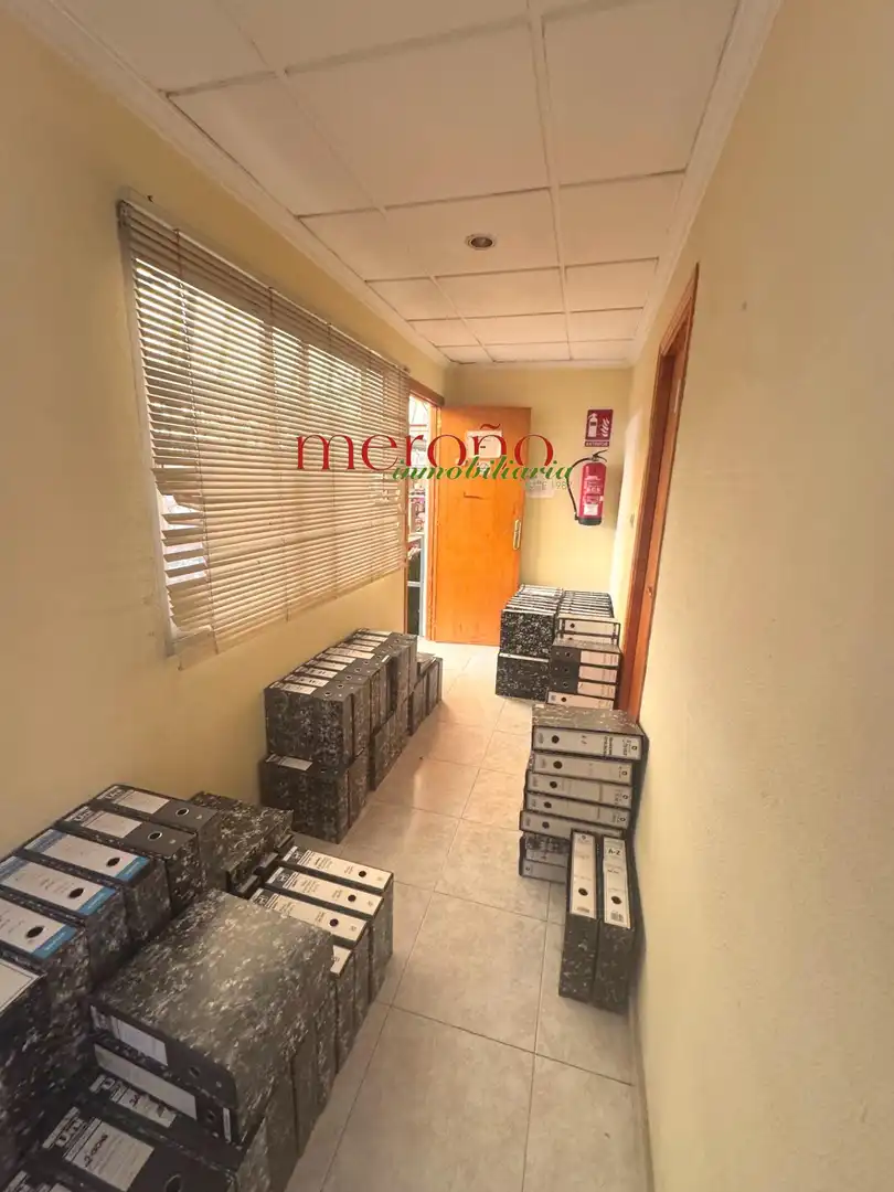 Industrial buildings for rent in Crevillent