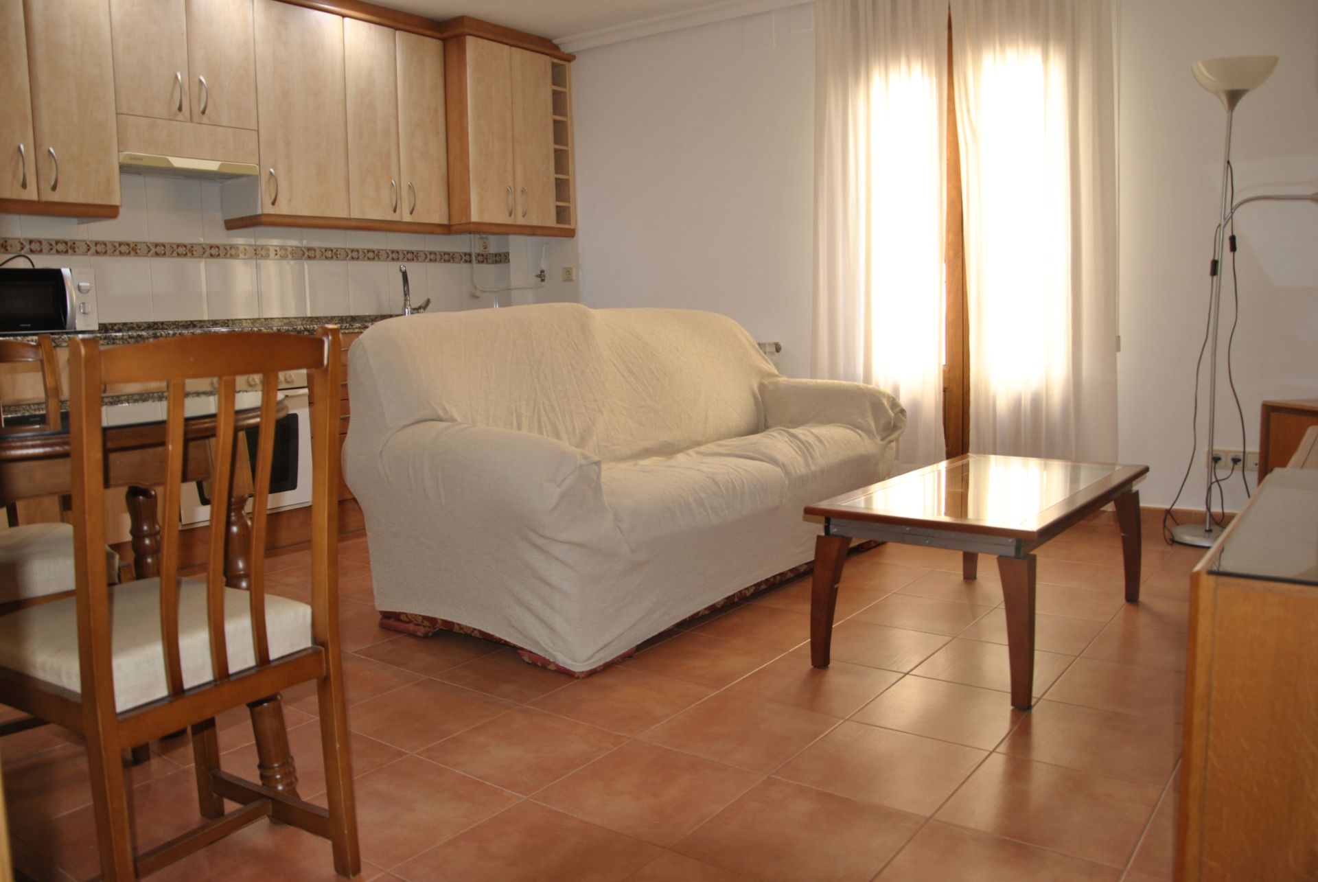 Sala d'estar de Apartament de lloguer en Plasencia amb Aire condicionat, Calefacció i Moblat