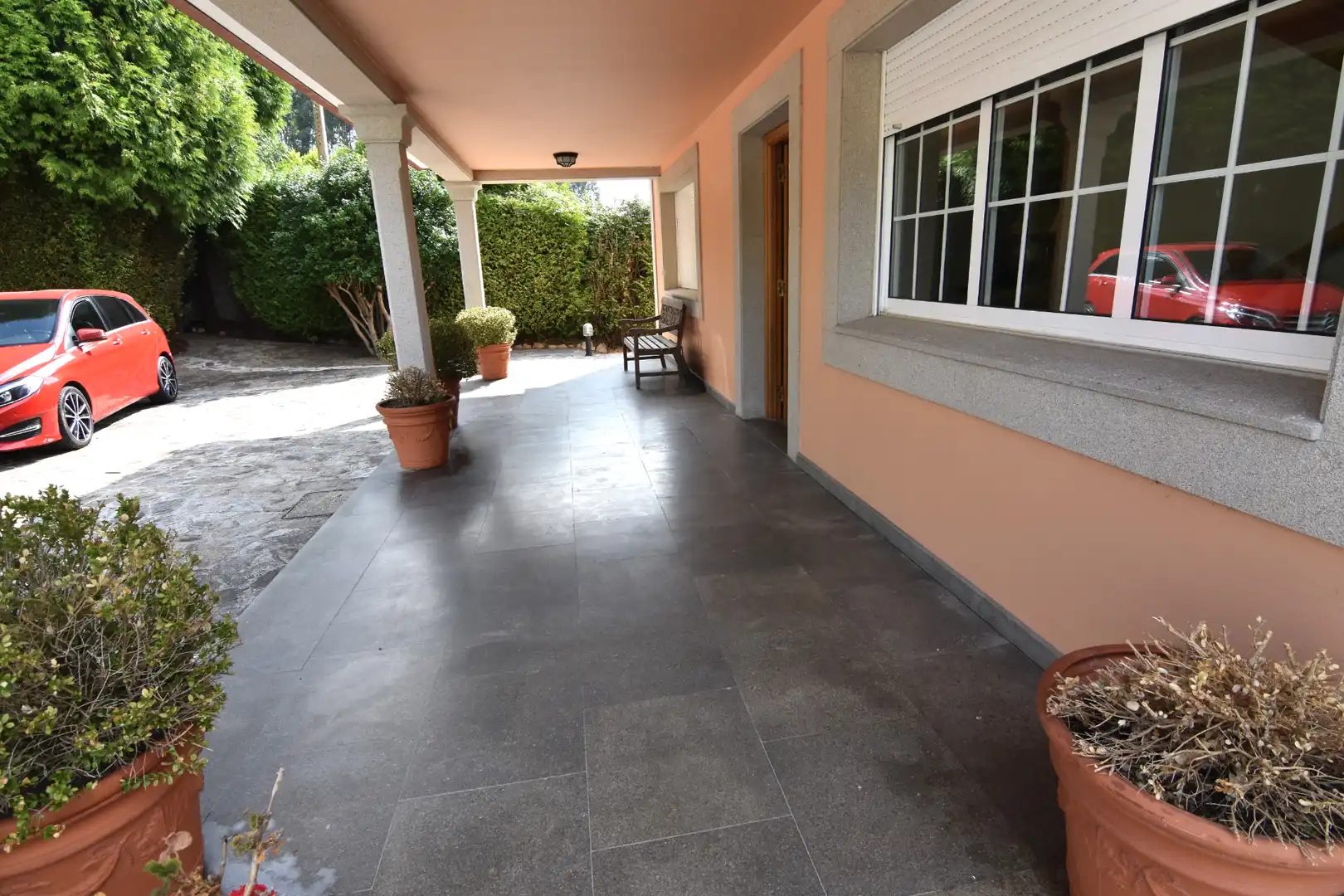 Terraza de Casa o chalet en venta en Bergondo con Calefacción, Jardín privado y Parquet