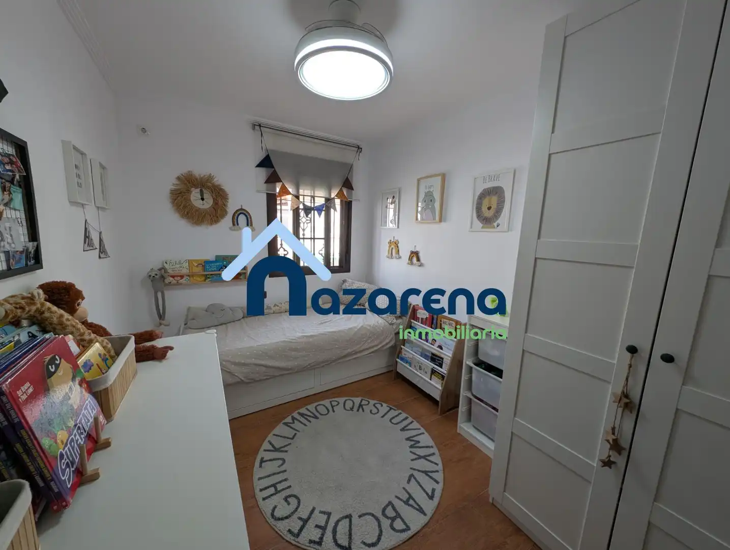 Casa adosada en venta en Dos Hermanas con Aire acondicionado