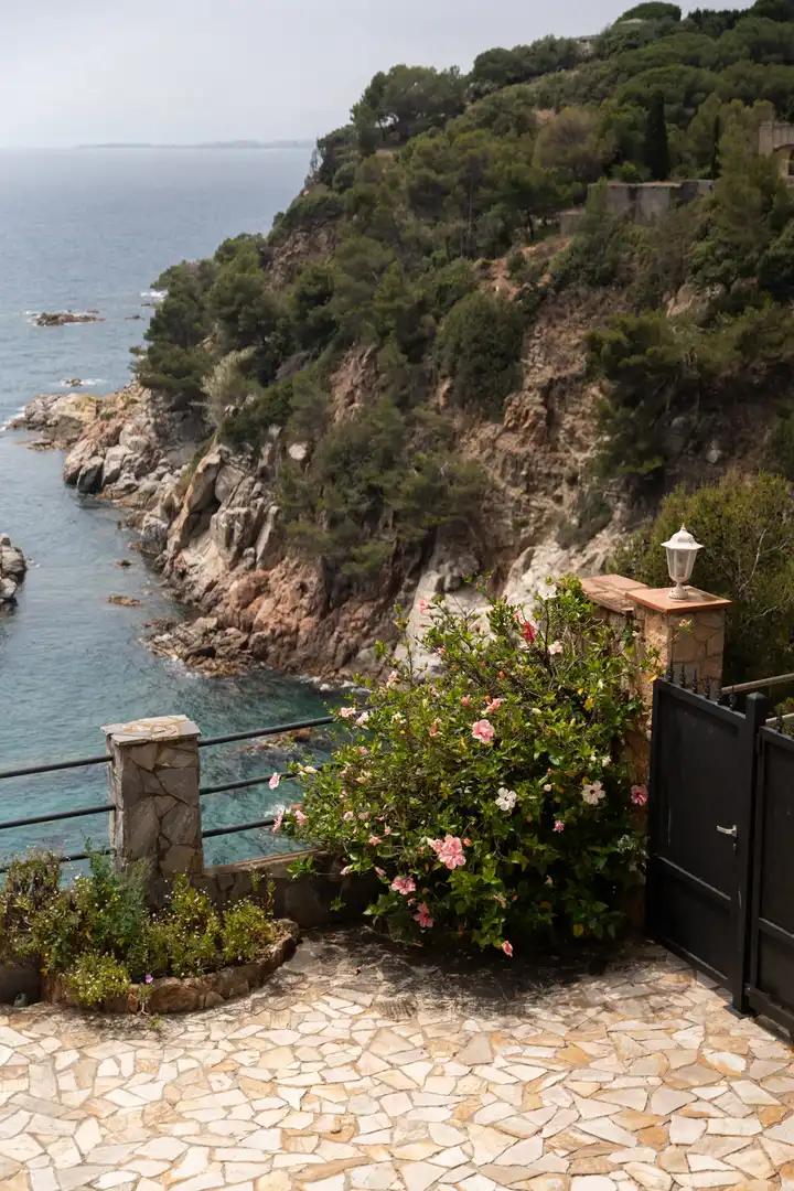 Garden of Houses for sale in Lloret de Mar  with Air Conditioner, Terrace and Swimming Pool