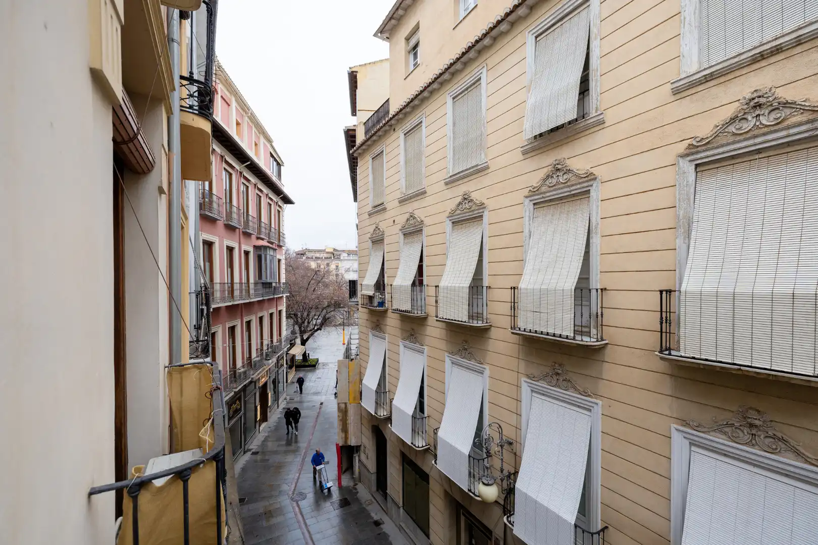 Außenansicht von Wohnung zur Miete in Granada mit Heizung, Möbliert und Waschmaschine