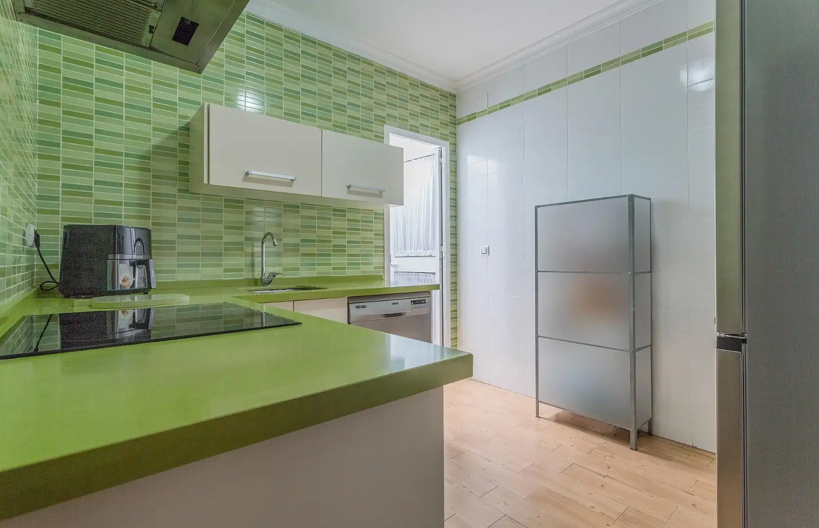 Küche von Wohnung zum Verkauf in El Puerto de Santa María mit Klimaanlage und Terrasse