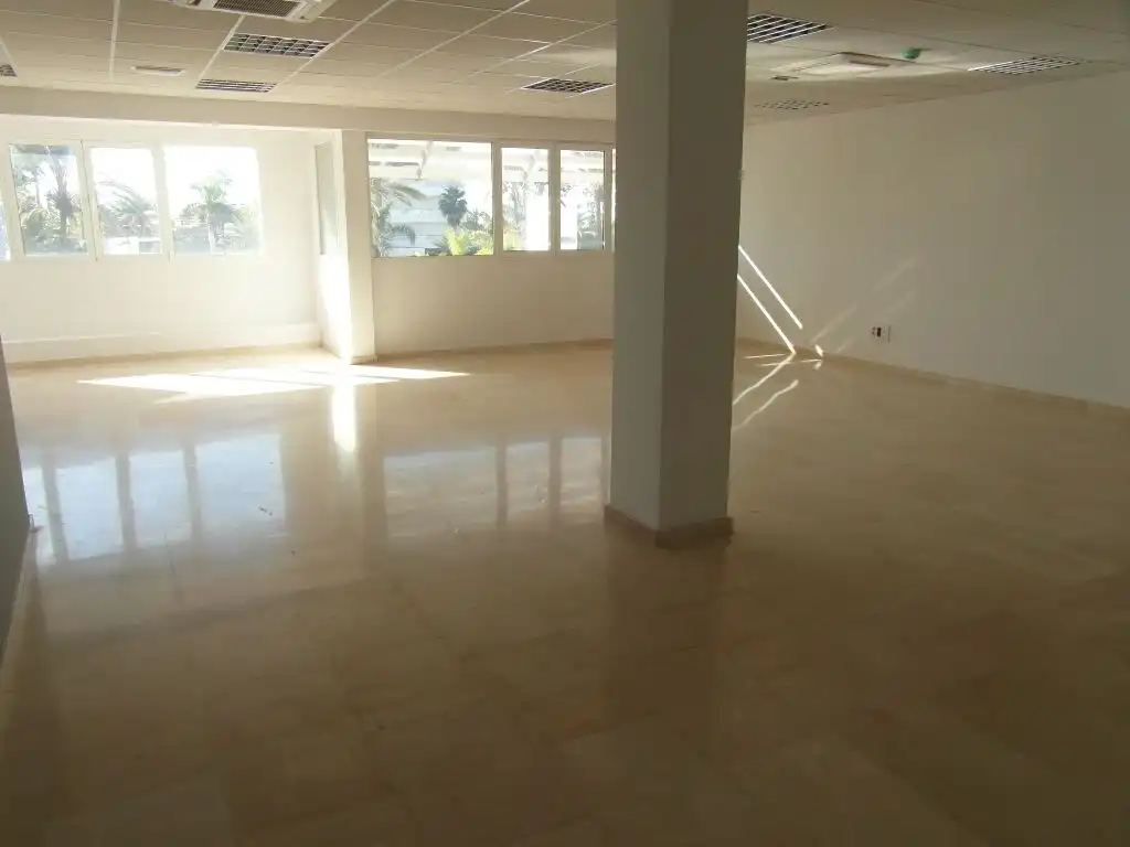 Büro zur Miete in San Bartolomé de Tirajana mit Klimaanlage
