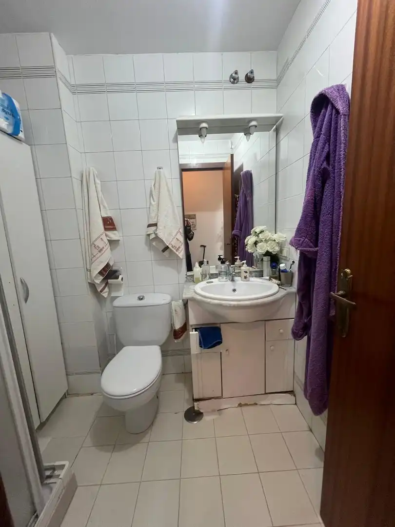 Baño de Piso en venta en Málaga con Aire acondicionado
