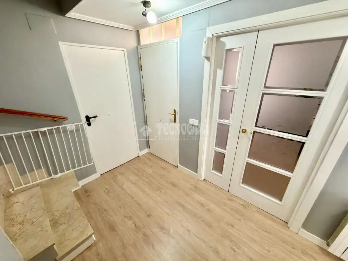 Habitación de Casa adosada en venta en Valdeaveruelo con Aire acondicionado, Calefacción y Terraza