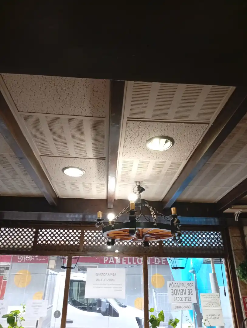 Local en venta en Gijón  con Amueblado