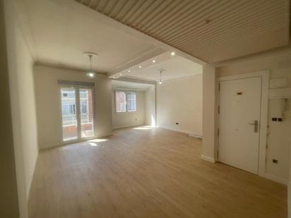 Flat for sale in  Zaragoza Capital  with Air Conditioner, Heating and Parquet flooring