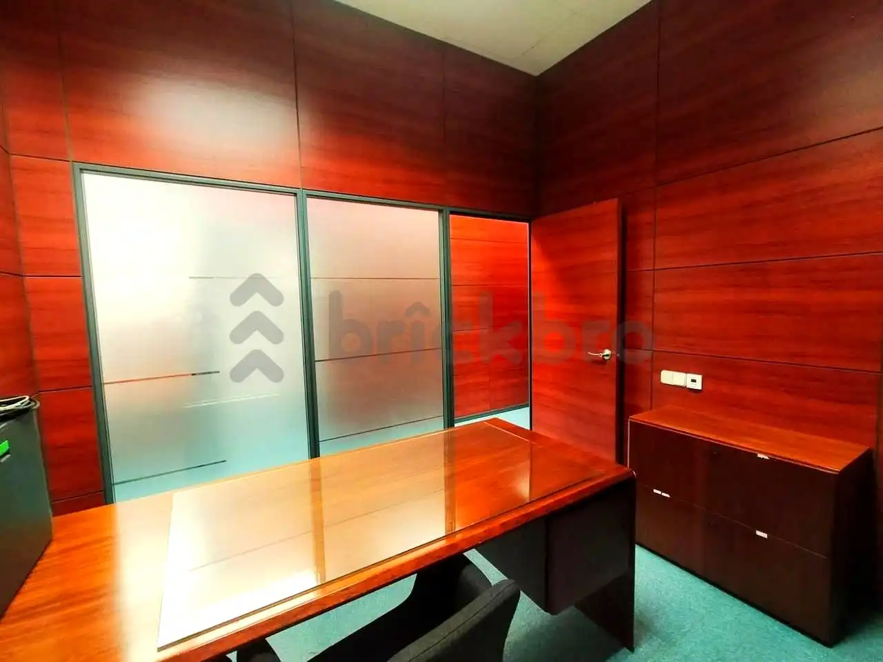 Commercial properties for sale in Barcelona  with Air Conditioner