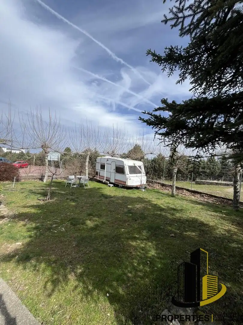 Jardín de Casa o chalet en venta en Linares de Riofrío