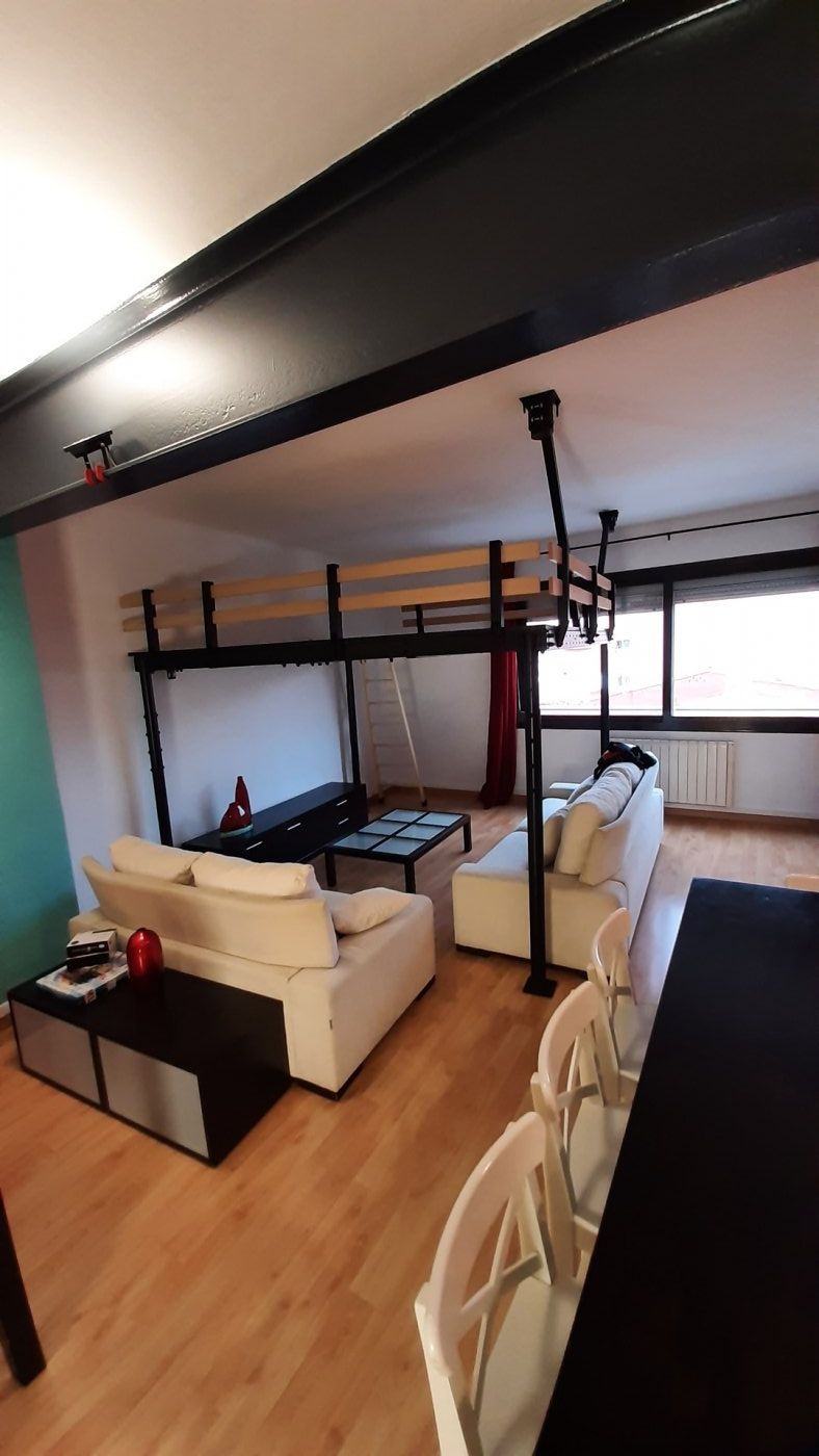 Dormitori de Loft de lloguer en Badalona amb Calefacció i Parquet