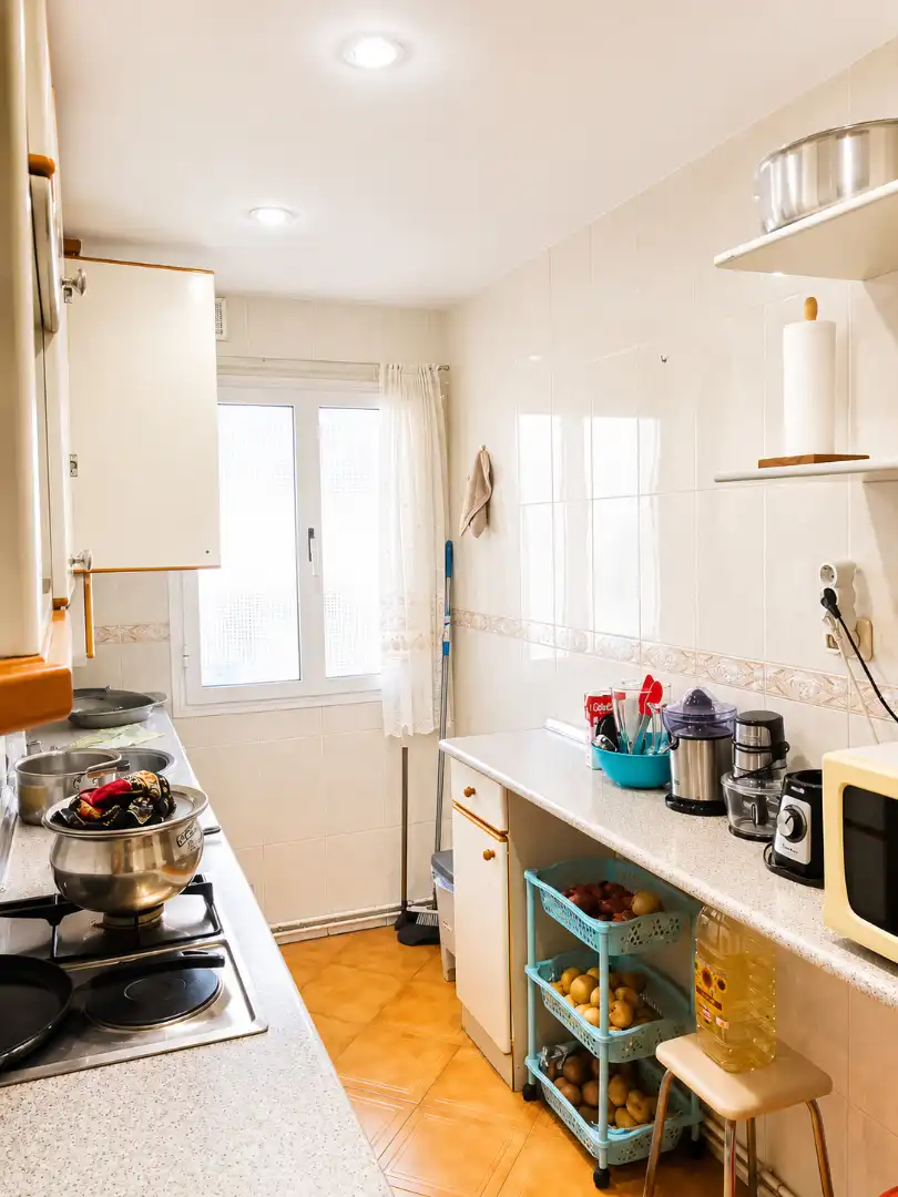 Cocina de Piso en venta en Zaragoza con Amueblado, Horno y Lavadora