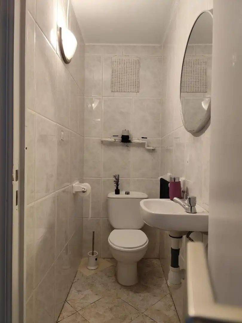 Baño de Local en venta en Valencia con Aire acondicionado