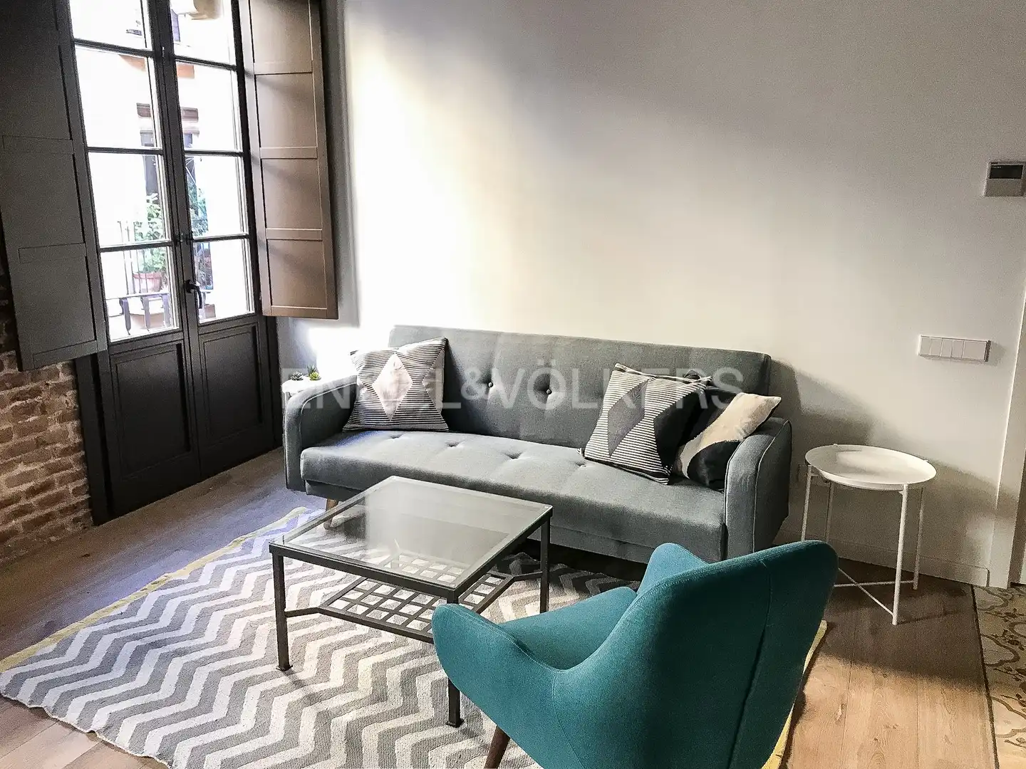 Wohnzimmer von Wohnung zum Verkauf in Barcelona mit Klimaanlage, Heizung und Privatgarten