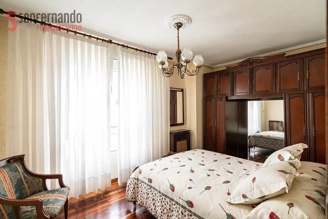 Bedroom of Flat for sale in Santander  with Heating