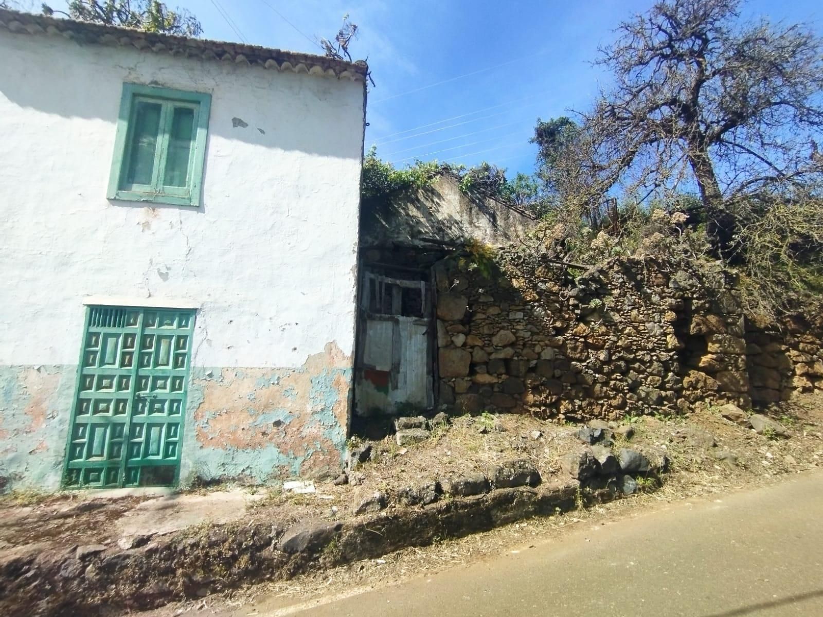 Country house for sale in Vega de San Mateo