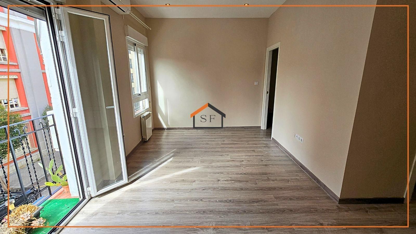 Habitación de Piso de alquiler en  Madrid Capital con Aire acondicionado, Calefacción y Balcón