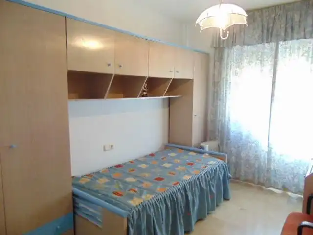 Bedroom of Flat for sale in Granada  with Terrace and Furnished