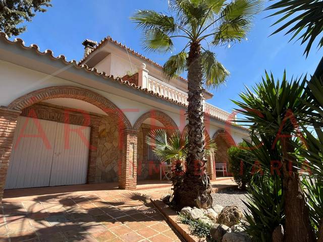 Casa-chalet en Venta en Valle de Abdalajís